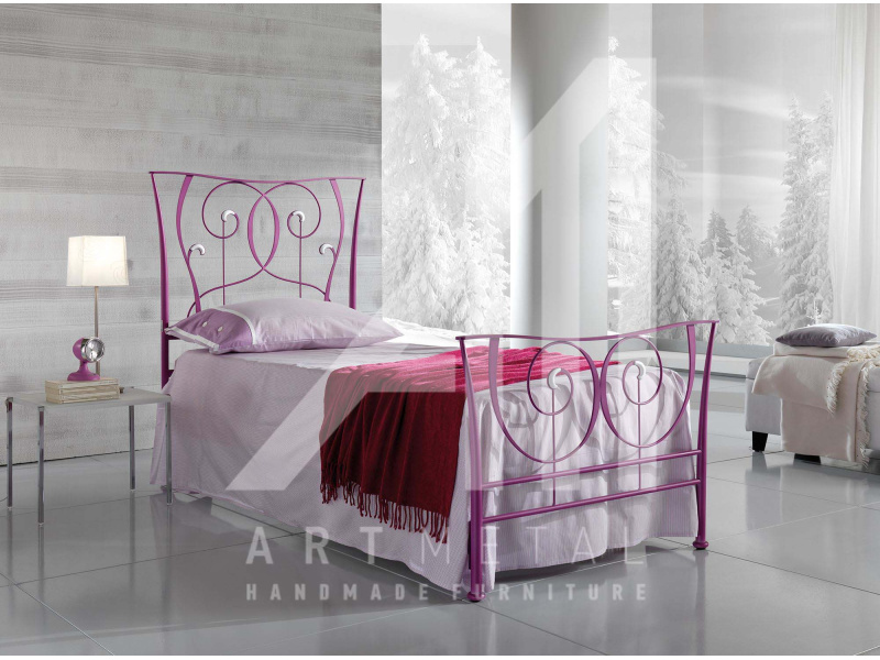 metallika-krevatia-3011-024