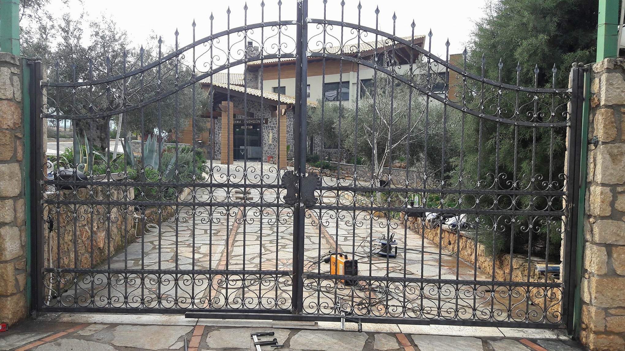 kagkeloportes avloportes art metal