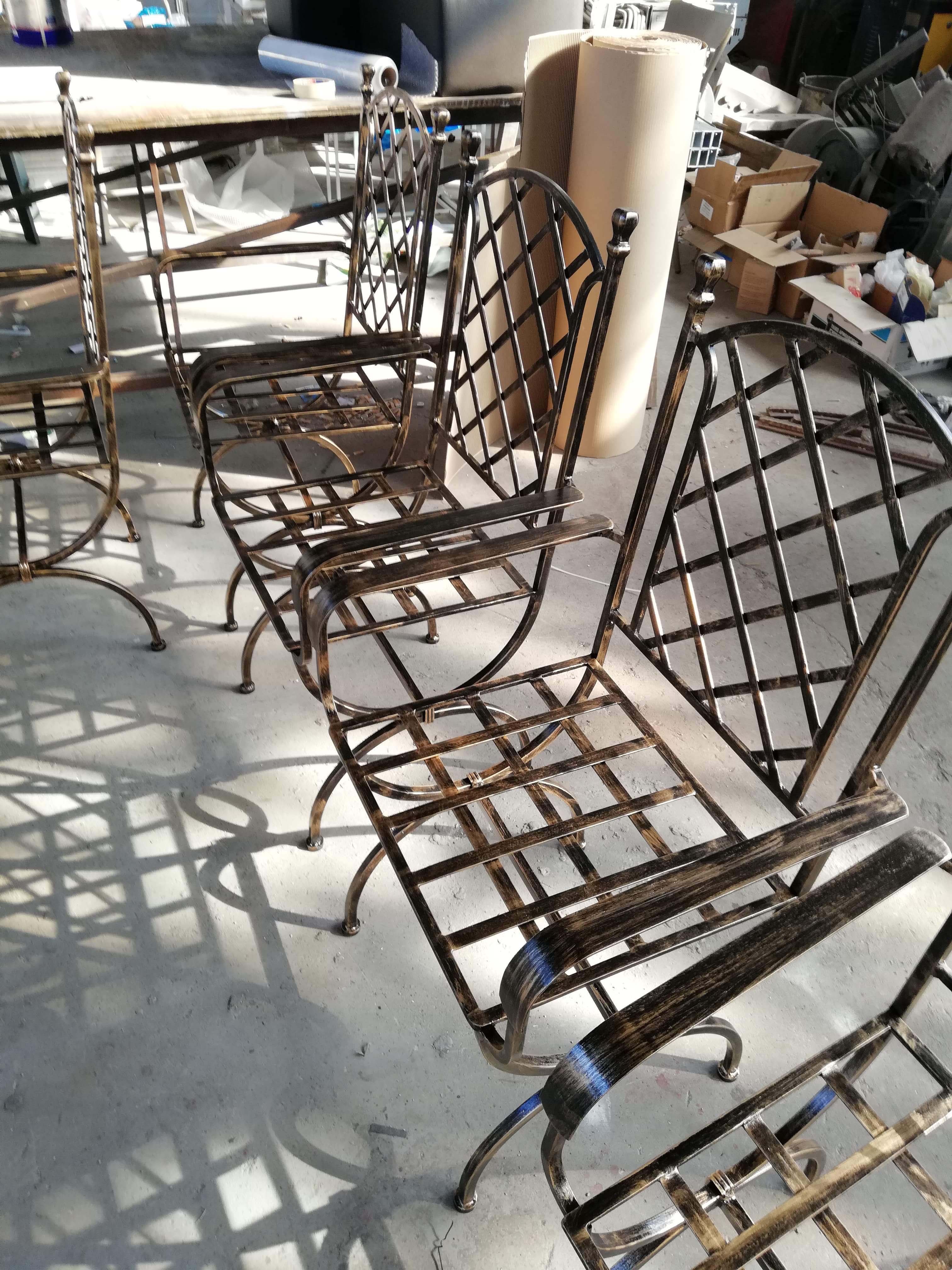 metallika epipla estiatoriou 2