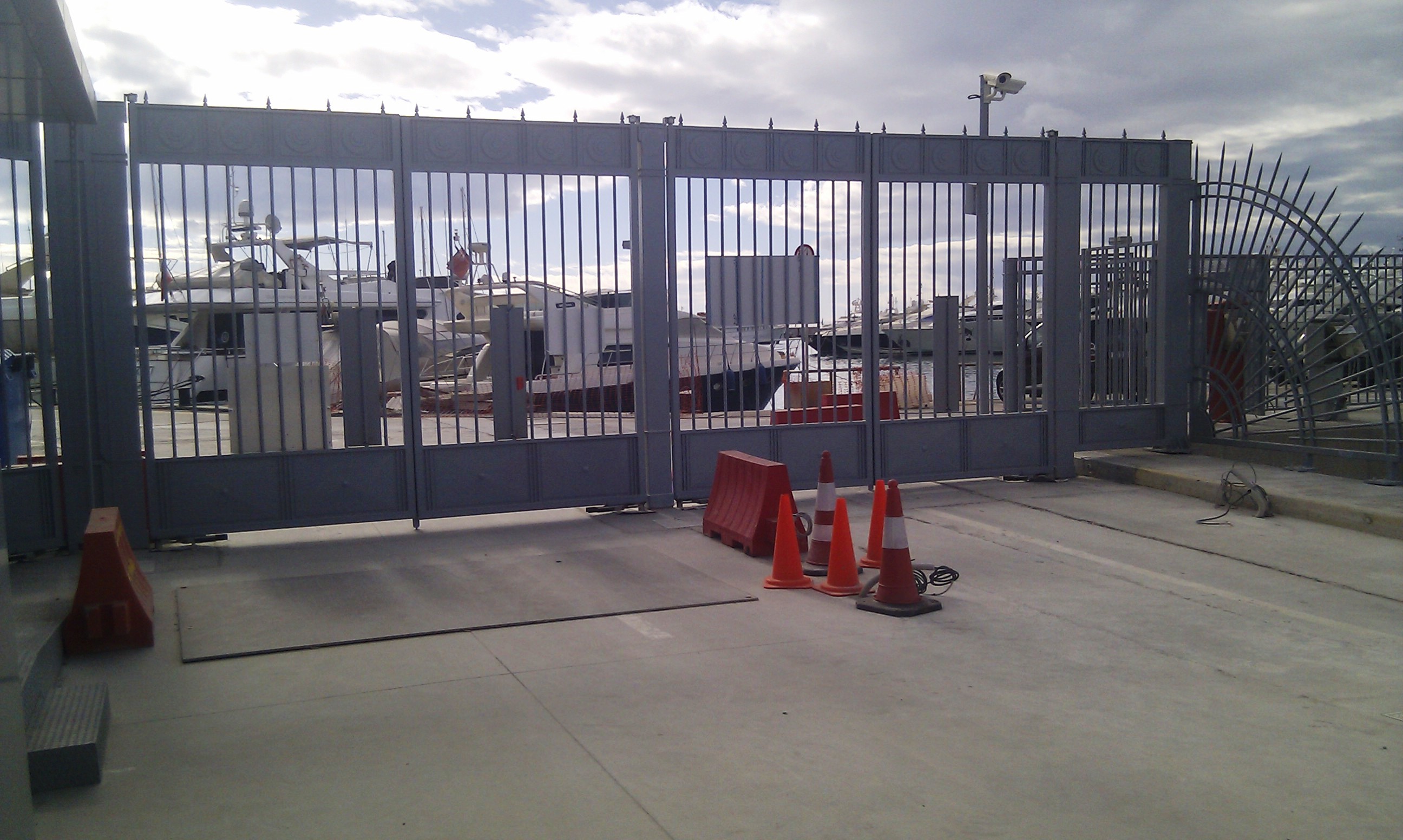 pylh marinas floisvou eswterika art metal